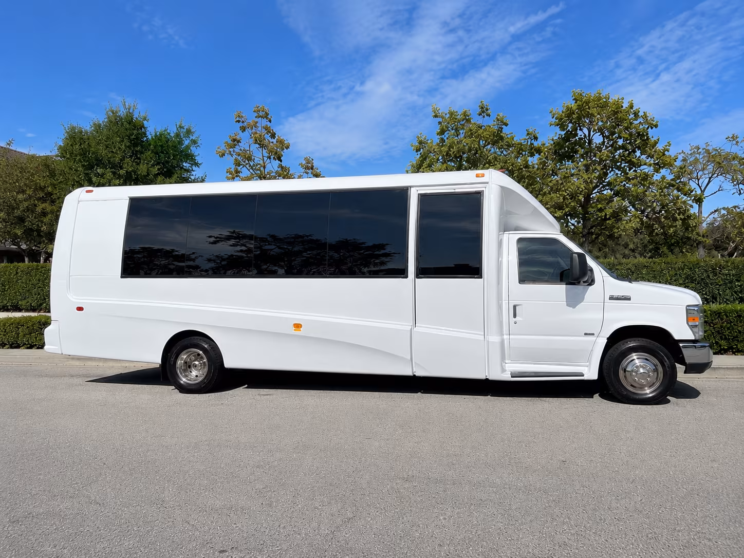 finding a bus for a winery visit near broken arrow has never been easier