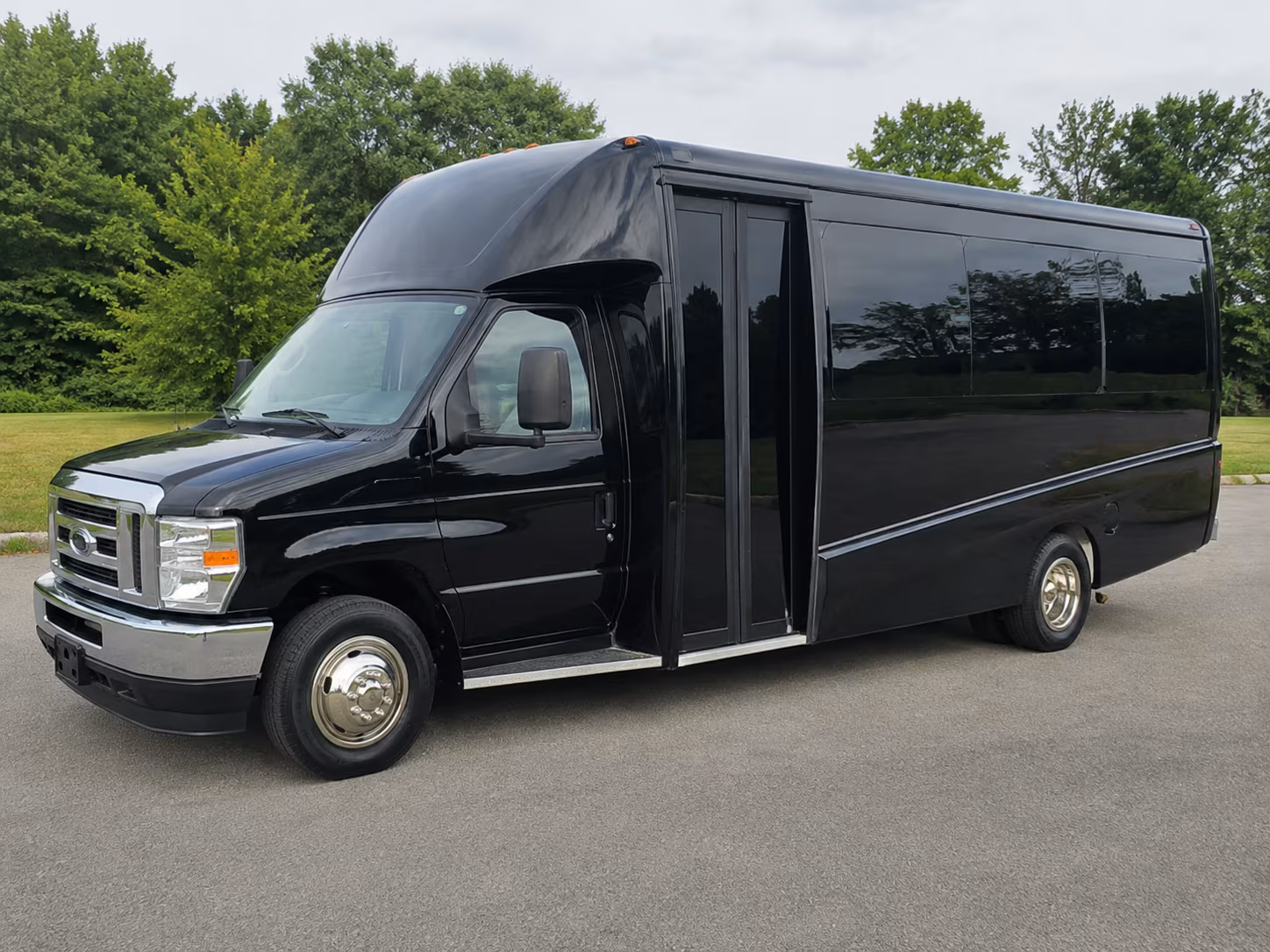 oklahoma city reserve your oklahoma city government and military charter bus