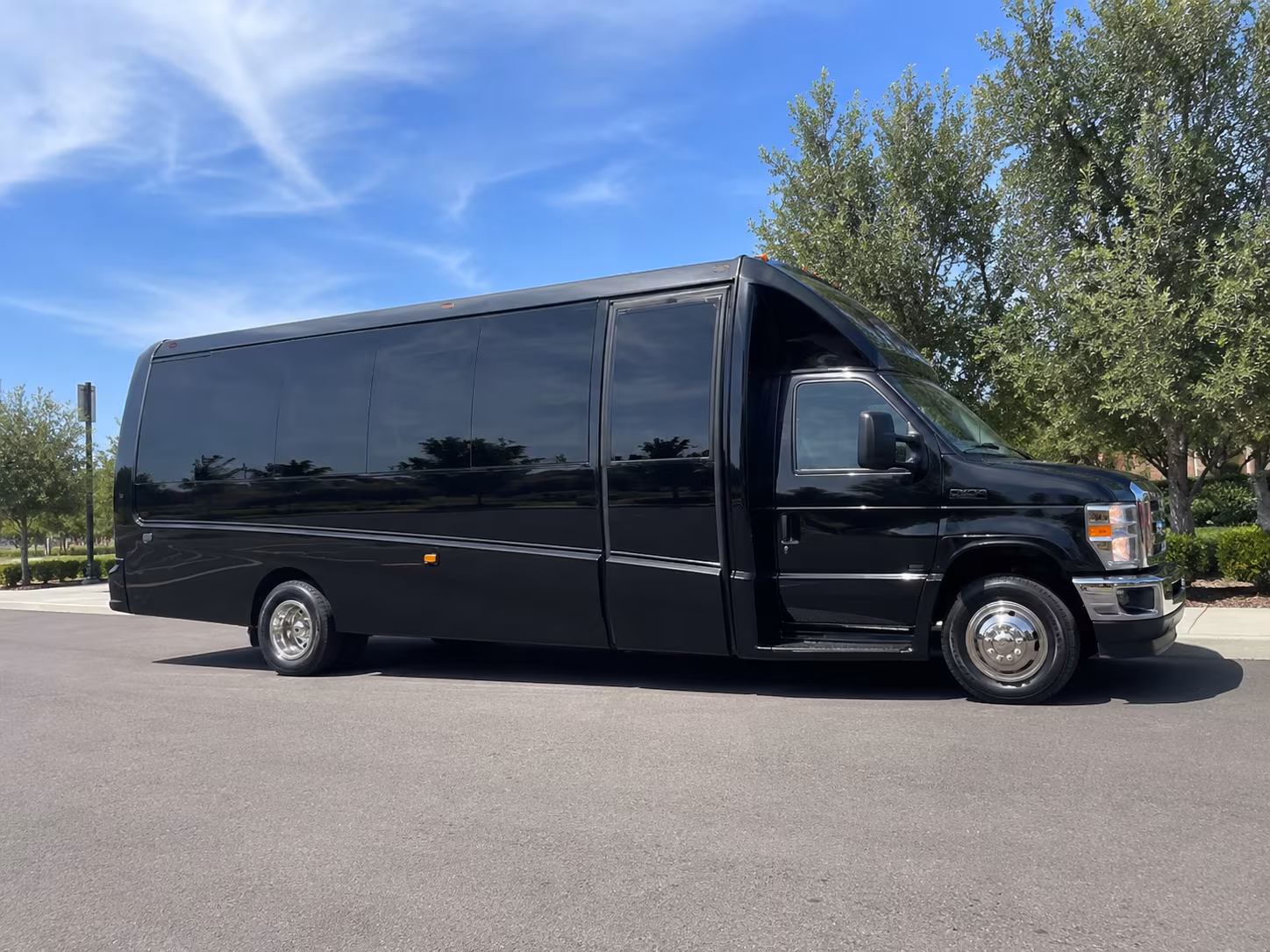 plan your full wedding weekend transportation in broken arrow