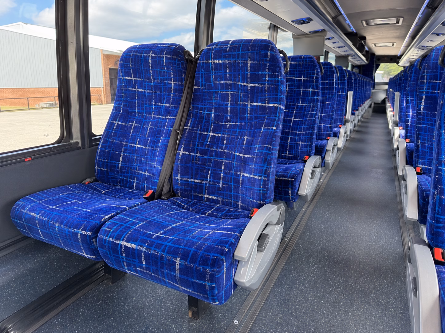 rogers field trip charter buses with room for the whole class